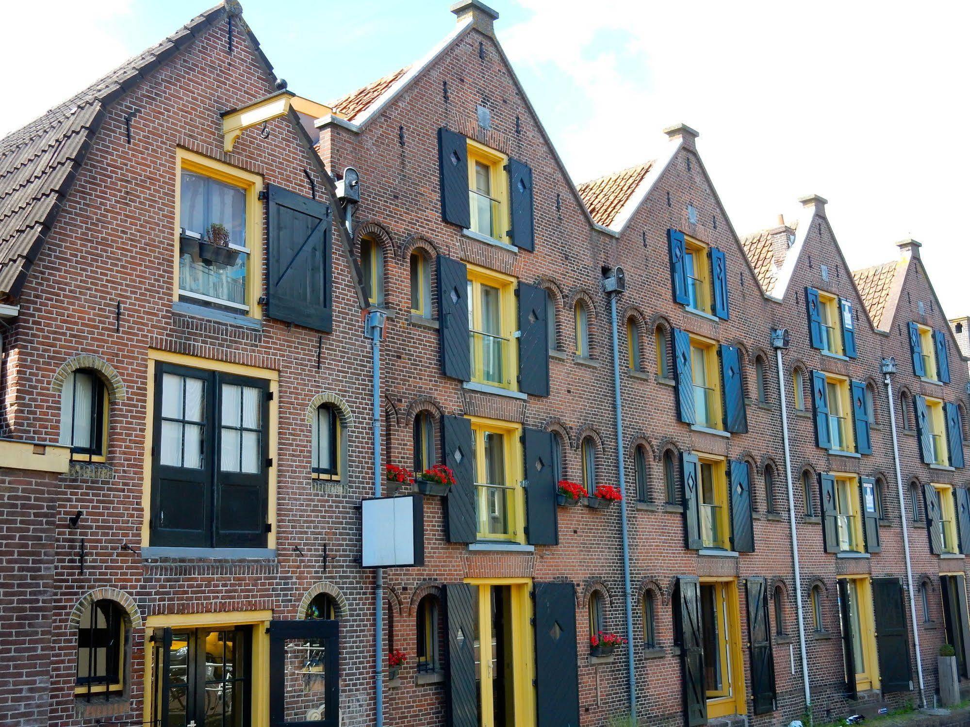 Kings Inn City Hostel Alkmaar Exterior photo