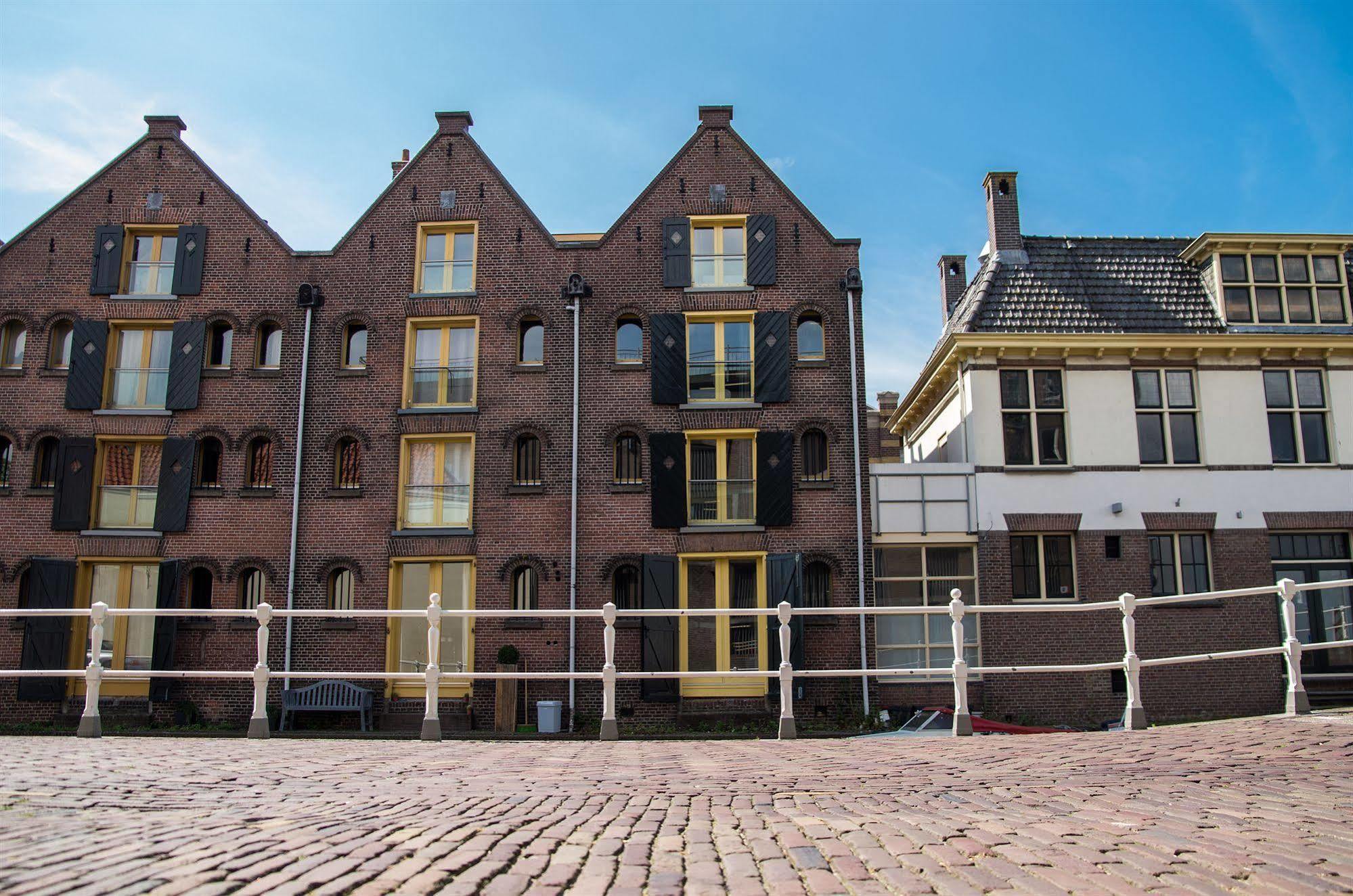 Kings Inn City Hostel Alkmaar Exterior photo