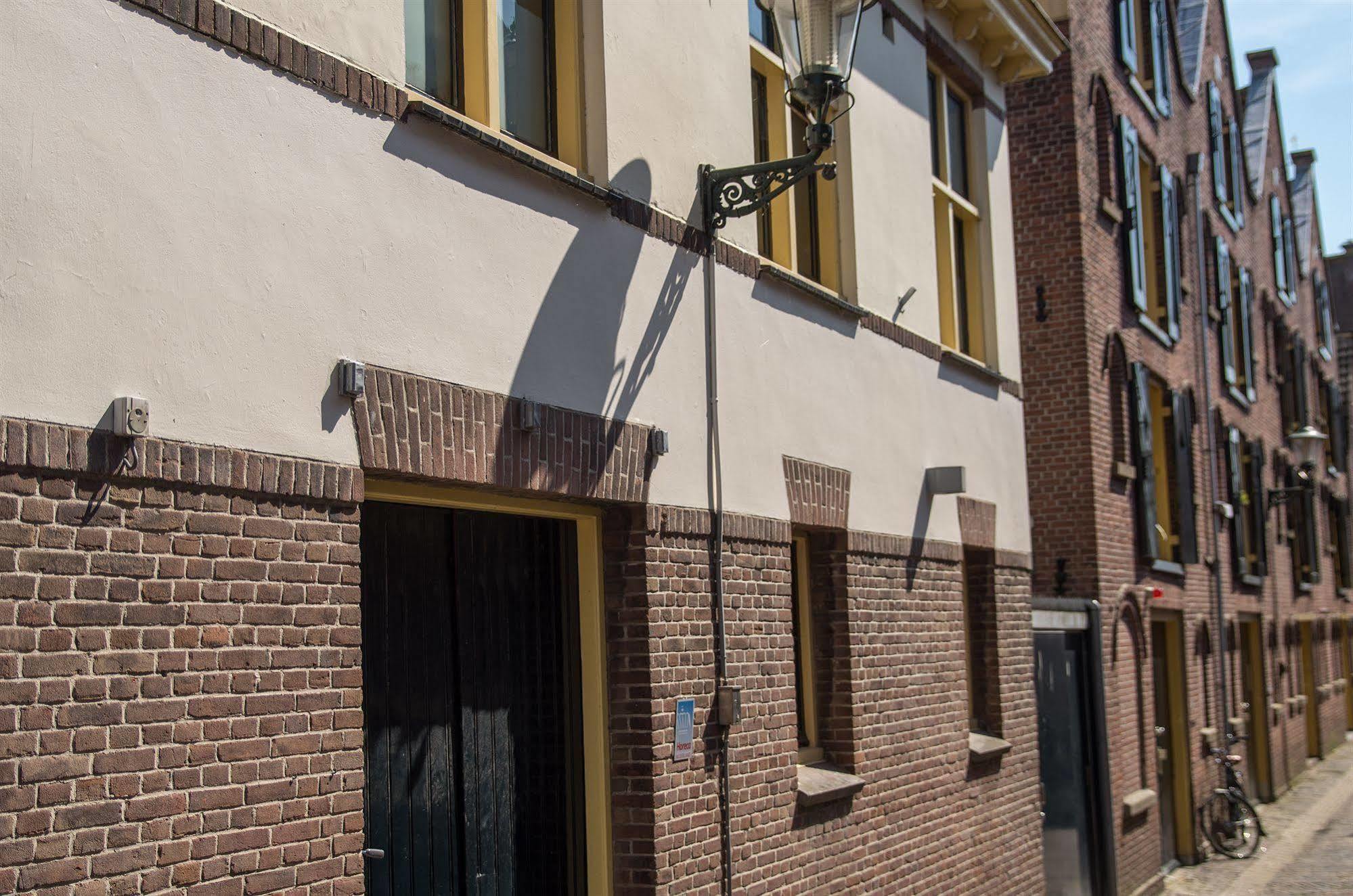 Kings Inn City Hostel Alkmaar Exterior photo
